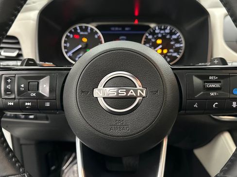 Certified 2023 Nissan Rogue SL AWD/4WD image 17