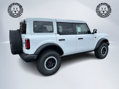 New 2025 Ford Bronco Badlands image 5