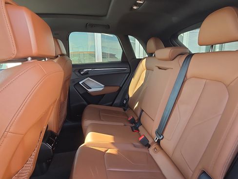 Used 2023 Audi Q3 2.0T Premium image 6