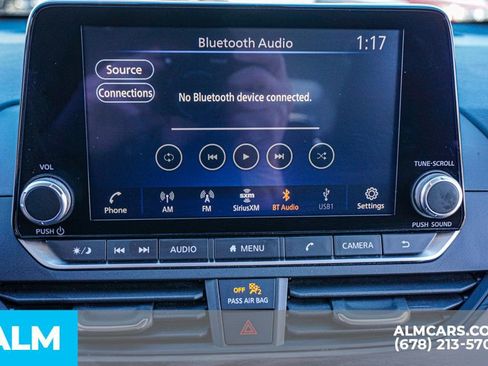 Used 2024 Nissan Altima 2.5 SV image 35