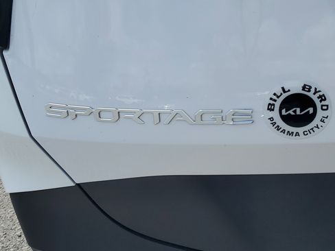 Used 2023 Kia Sportage X-Pro image 10