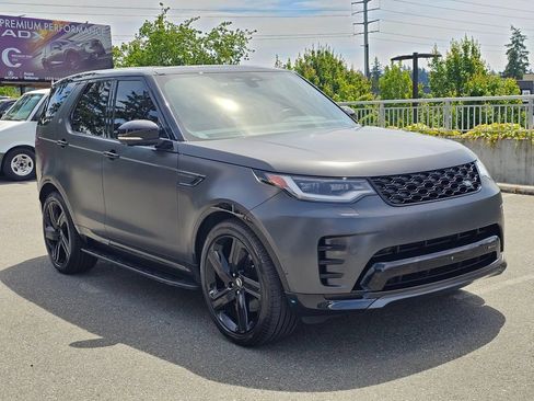 Used 2023 Land Rover Discovery HSE R-Dynamic AWD/4WD image 7