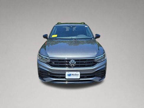 Certified 2024 Volkswagen Tiguan SE R-Line AWD/4WD image 9