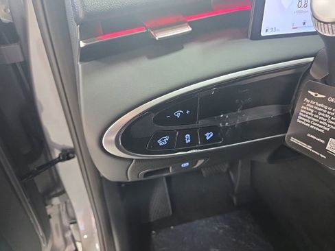 New 2026 Genesis GV70 2.5T AWD/4WD image 14