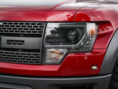 Used 2014 Ford F150 Raptor w/ Equipment Group 801A Luxury AWD/4WD image 6