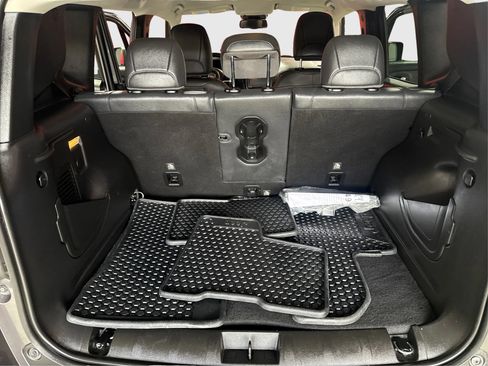 Used 2020 Jeep Renegade Trailhawk w/ Premium Leather Group AWD/4WD image 13