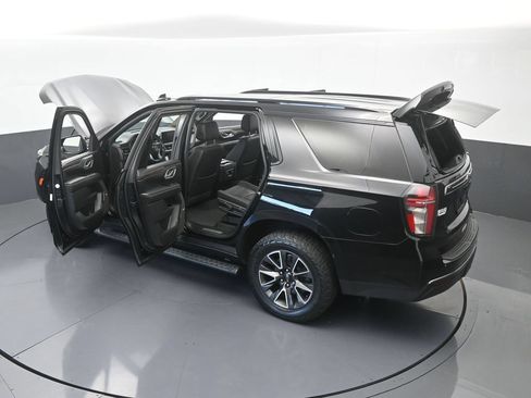 Used 2022 Chevrolet Tahoe Z71 w/ Luxury Package AWD/4WD image 85