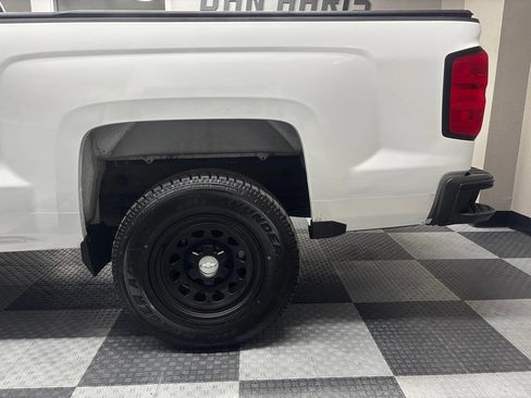 Used 2017 Chevrolet Silverado 1500 W/T w/ Trailering Package RWD image 10
