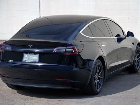 Used 2018 Tesla Model 3 Long Range RWD image 49