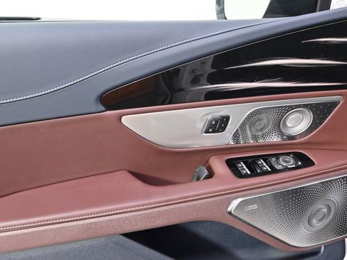 New 2026 Lincoln Nautilus Black Label image 22