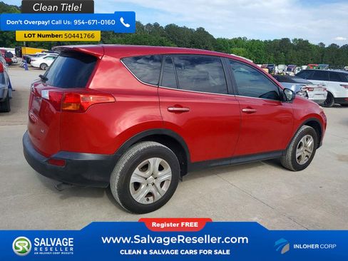 Used 2015 Toyota RAV4 LE image 4