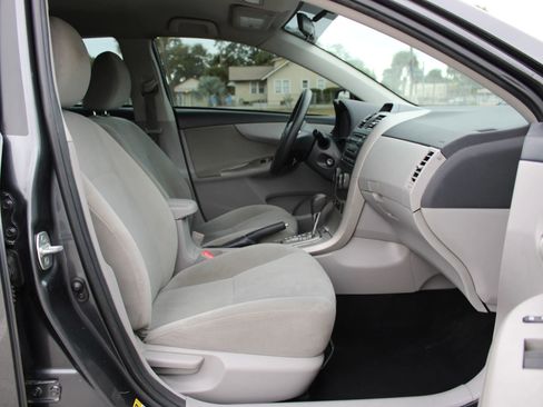 Used 2012 Toyota Corolla LE image 22