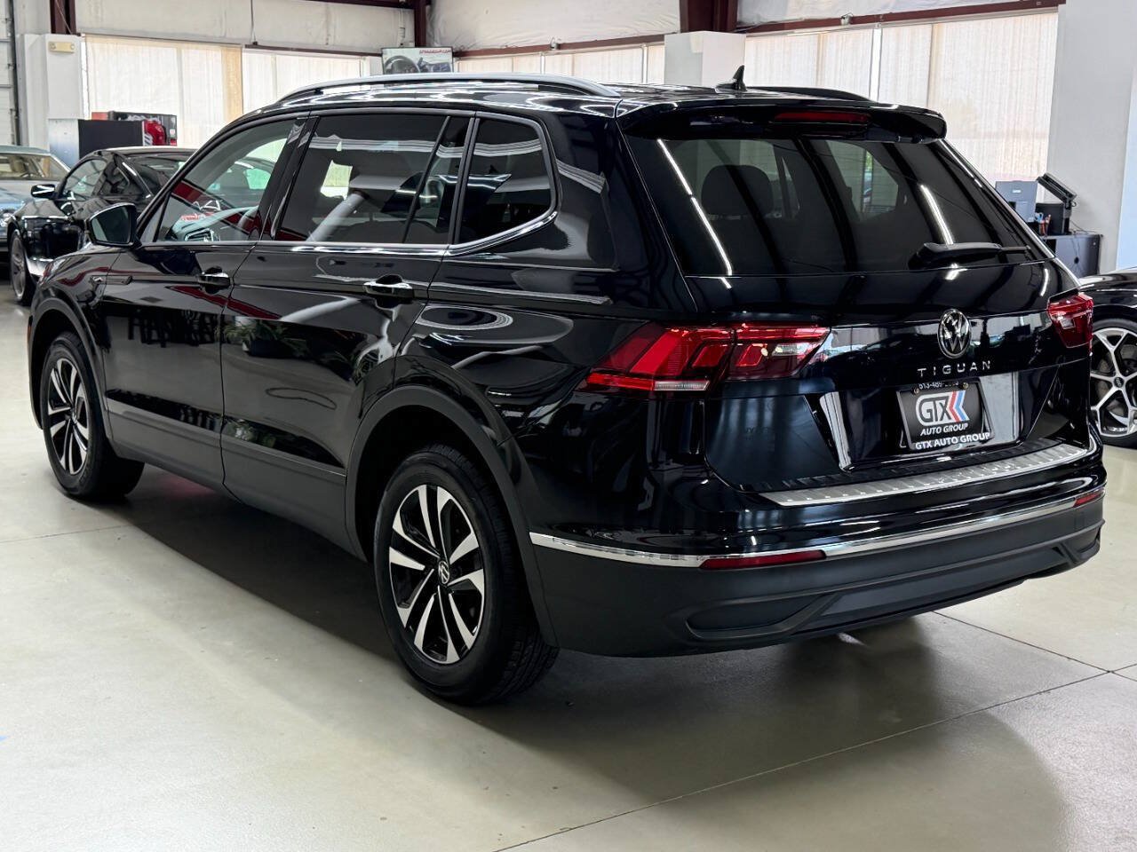 Used 2023 Volkswagen Tiguan S w/ Driver Assistance Package FWD image 4