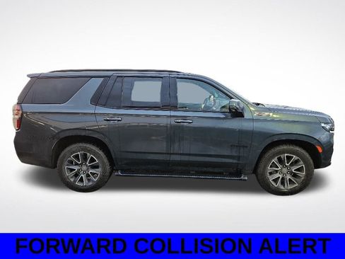 Used 2021 Chevrolet Tahoe Z71 w/ Z71 Off-Road Package AWD/4WD image 4