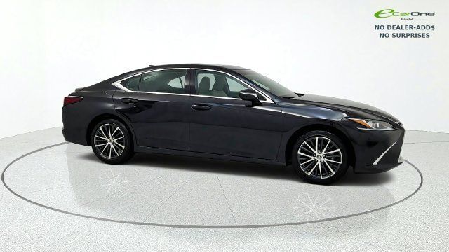 Used 2025 Lexus ES 350 w/ Premium Package FWD image 10