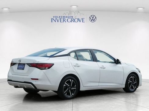 Used 2024 Nissan Sentra SV FWD image 7
