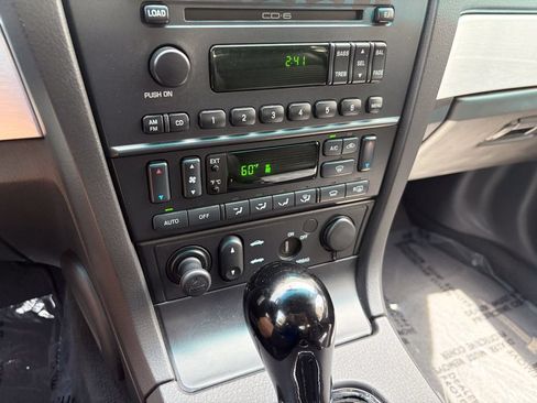 Used 2002 Ford Thunderbird RWD image 27