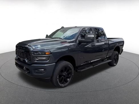 Used 2025 RAM 2500 Big Horn AWD/4WD image 8