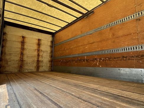 Used 2017 Ford F650 2WD Regular Cab Super Duty image 30