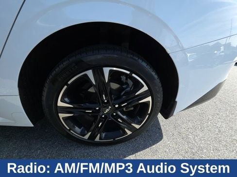 Used 2023 Kia K5 GT-Line w/ GT-Line Premium Package image 11