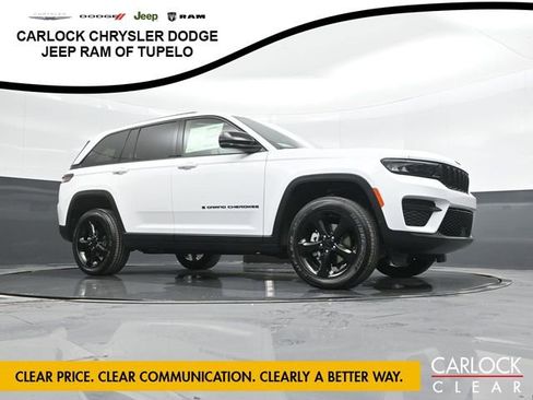 New 2025 Jeep Grand Cherokee Altitude image 73