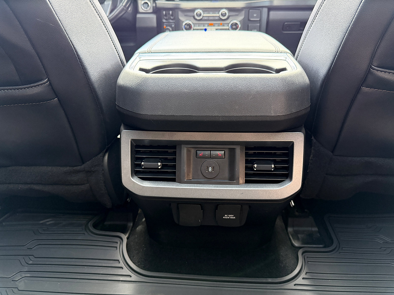 Used 2023 Ford F350 Lariat w/ Lariat Ultimate Package AWD/4WD image 19