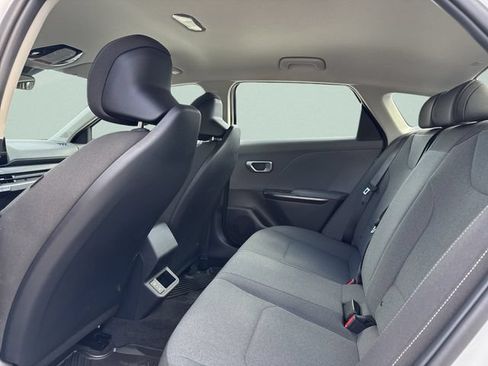 New 2026 Kia K4 FWD image 19