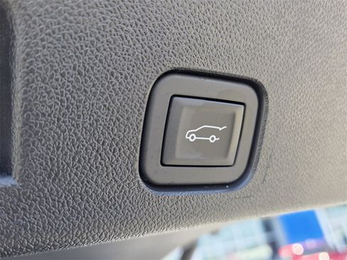 New 2026 Chevrolet Traverse LT w/ Enhanced Driving Package image 11