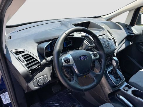 Used 2017 Ford C-MAX Energi SE FWD image 9