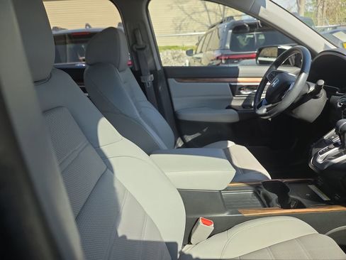 Used 2022 Honda CR-V Touring image 11