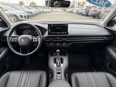 Used 2025 Honda HR-V EX-L image 26