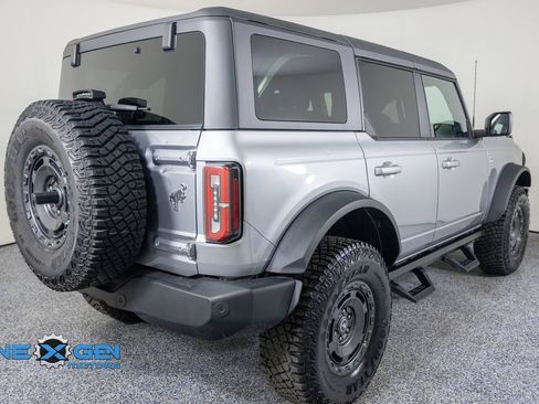 Used 2024 Ford Bronco Outer Banks AWD/4WD image 7