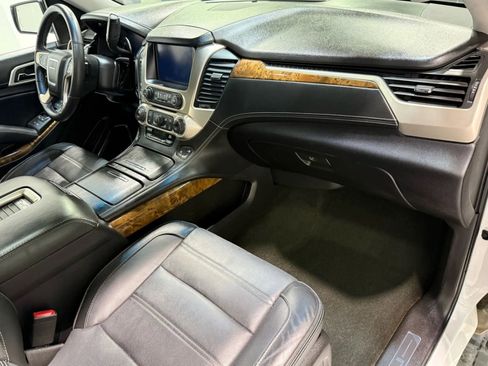Used 2015 GMC Yukon Denali w/ Premium Package image 25