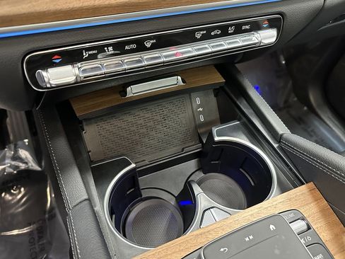 Certified 2024 Mercedes-Benz GLE 350 4MATIC w/ AMG Line Exterior image 35