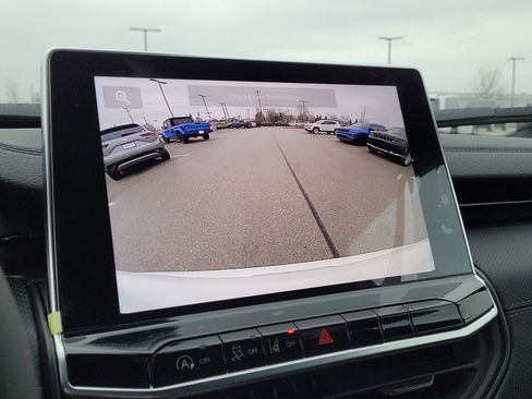 New 2026 Jeep Compass Latitude image 31