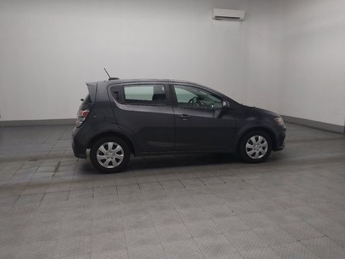Used 2020 Chevrolet Sonic LT FWD image 10