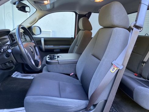 Used 2009 Chevrolet Silverado 1500 LT w/ Power Pack Plus RWD image 16