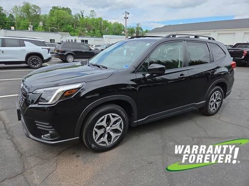 Used 2024 Subaru Forester Premium AWD/4WD image 3