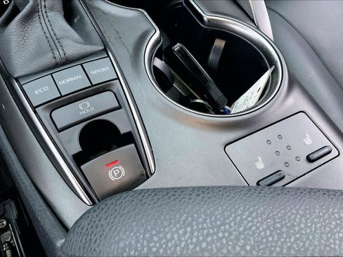 Used 2024 Toyota Camry XSE image 32