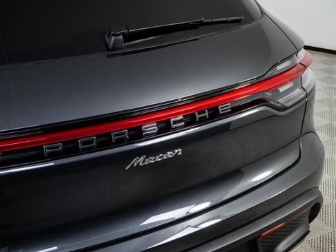 New 2026 Porsche Macan image 37
