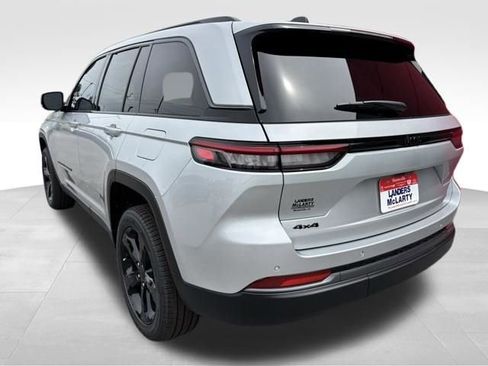 New 2026 Jeep Grand Cherokee Limited AWD/4WD image 4