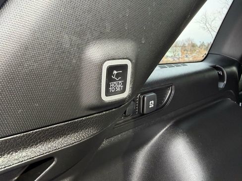 Certified 2023 Jeep Grand Cherokee Altitude image 30