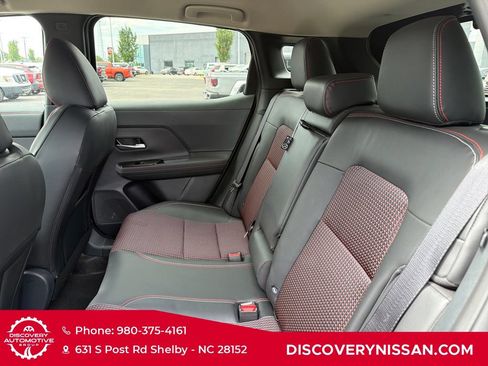 Certified 2025 Nissan Kicks SR FWD image 29