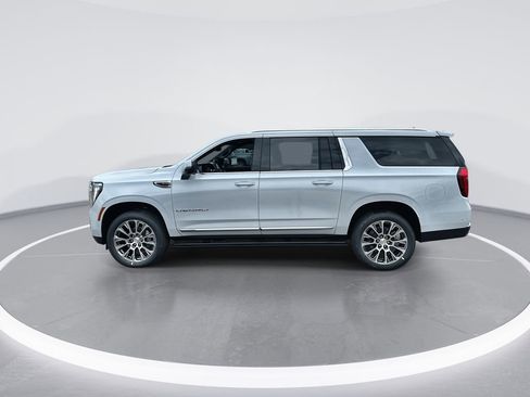 New 2026 GMC Yukon XL Denali w/ Denali Reserve Package image 5