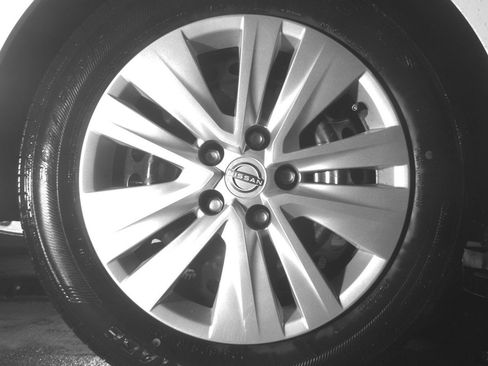Used 2025 Nissan Sentra S FWD image 15