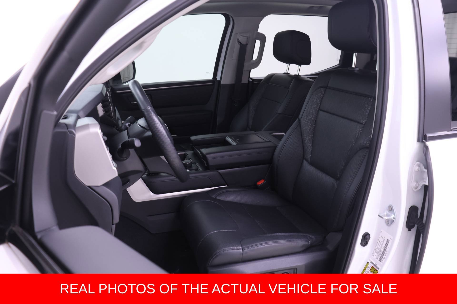 Used 2024 Toyota Tundra Limited w/ TRD Off-Road Package AWD/4WD image 4
