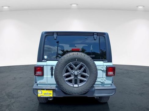 Used 2024 Jeep Wrangler Sport AWD/4WD image 10