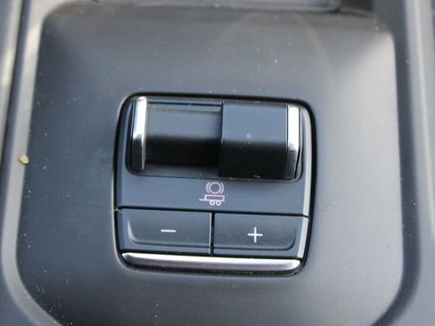 Used 2025 GMC Sierra 2500 Denali Ultimate image 31