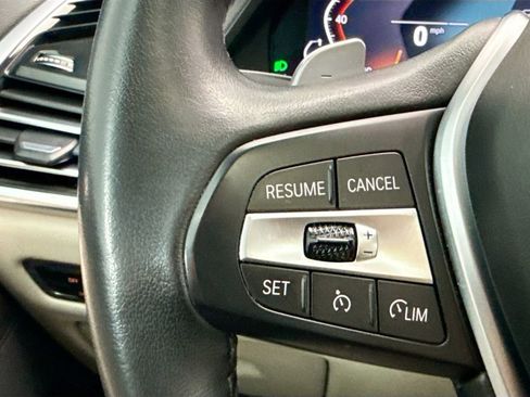 Certified 2022 BMW X5 sDrive40i w/ Premium Package RWD image 11