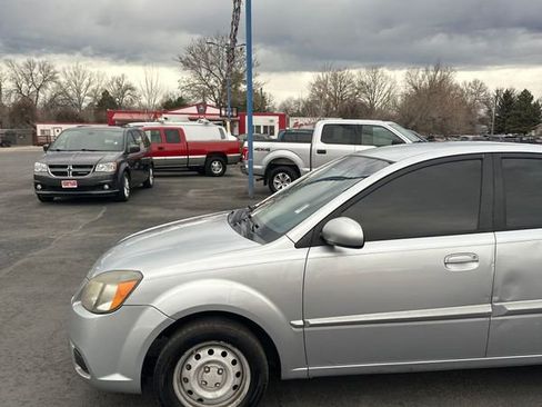 Used 2011 Kia Rio Sedan image 13